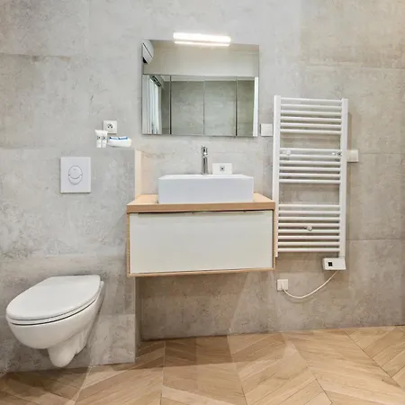 Le Castillon Apartament *